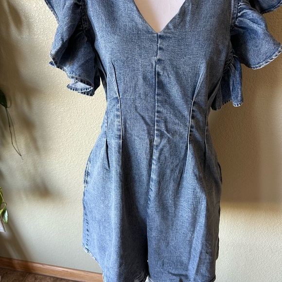 Denim Ruffle Sleeve Romper - Picture 5 of 5